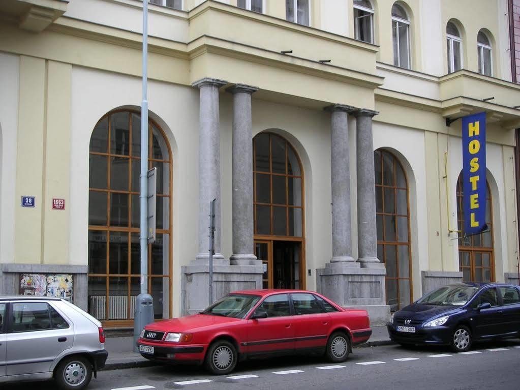 Ats Hostel Jednota Prag Dış mekan fotoğraf